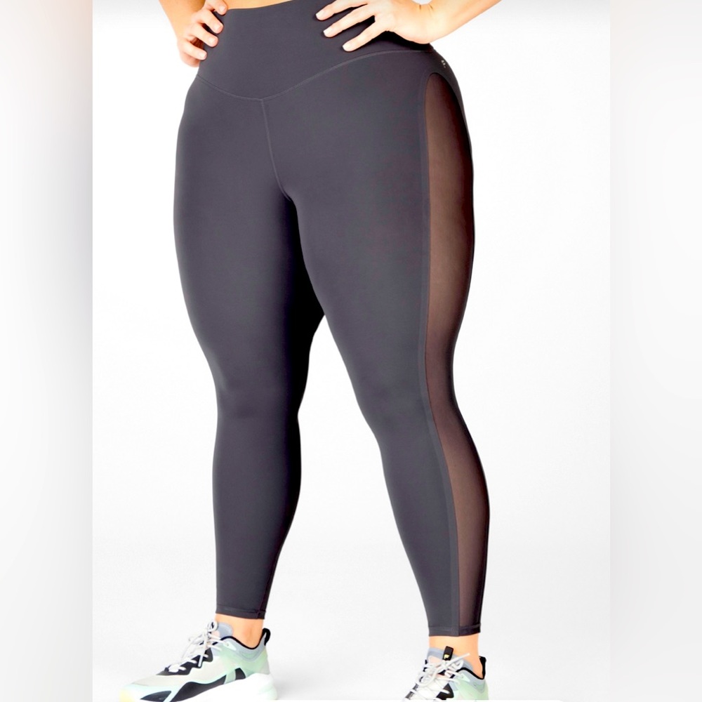 High-Waisted PureLuxe Mesh Legging size 3x NWOT